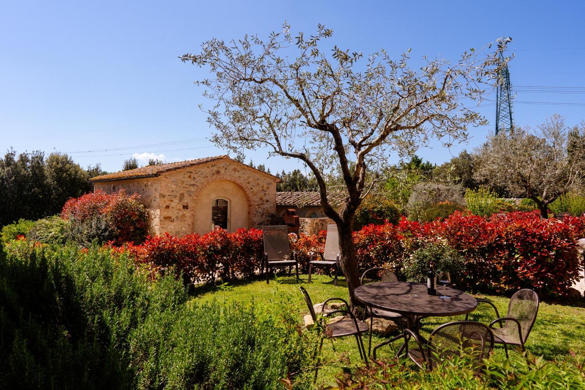 Villa Le Beringhe - Wine Pool & Relax Коле Вал д'Елза Екстериор снимка