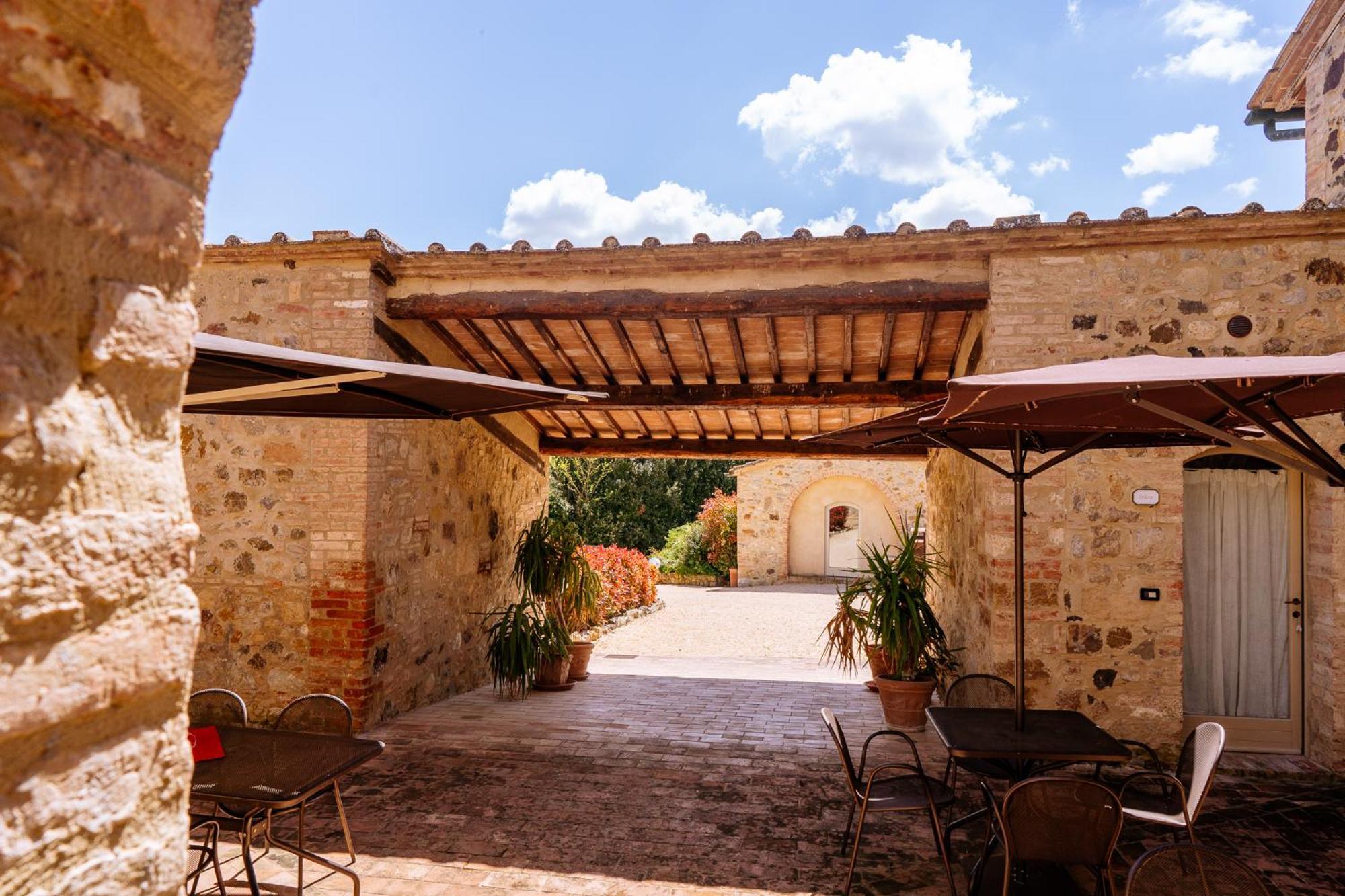 Villa Le Beringhe - Wine Pool & Relax Коле Вал д'Елза Екстериор снимка